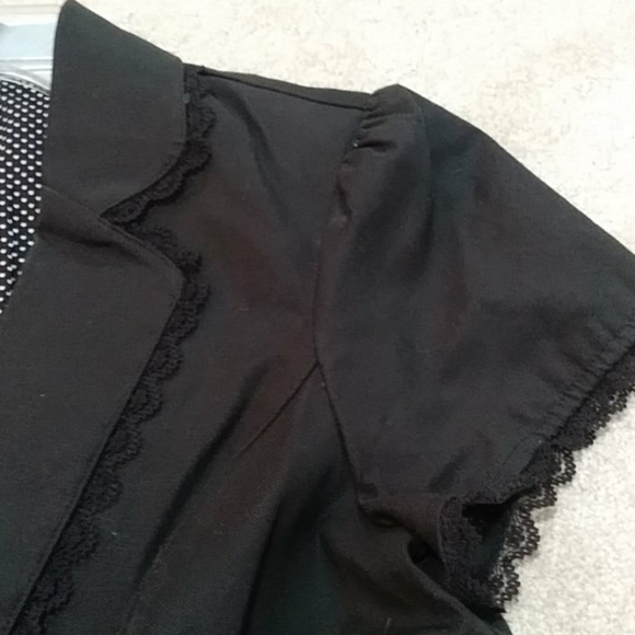 Career Suit with Polka Dots - Picture 6 of 6